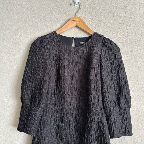 Zara Textured Weave Dress Black Puff Princess Sleeve Ruffle Cut-Out BackCrinkle - Picture 4 of 8